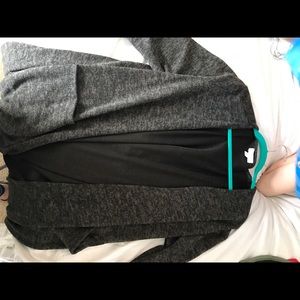 Dark grey heathered Sarah